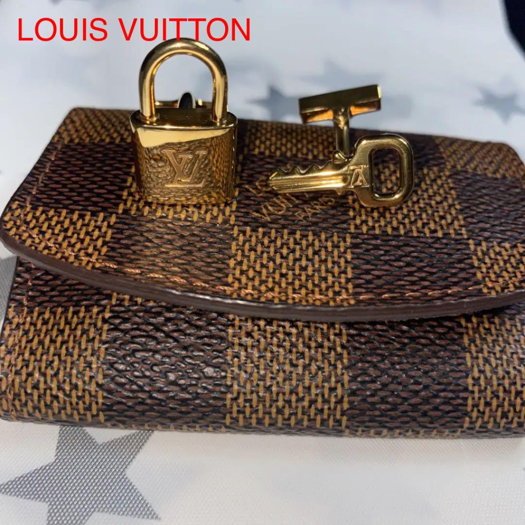 とても ルイヴィトン LOUIS VUITTON カフリンクス カフス タイガ